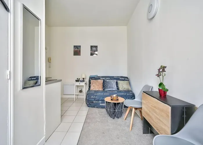 Magnificent Studio Near Paris