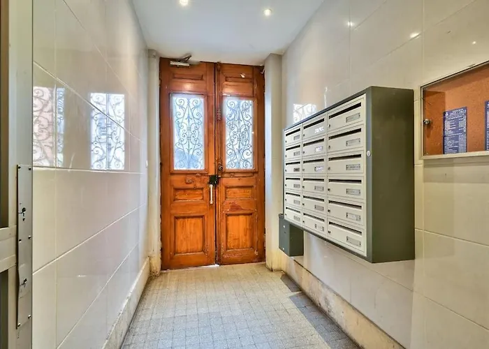 Magnificent Studio Near Paris